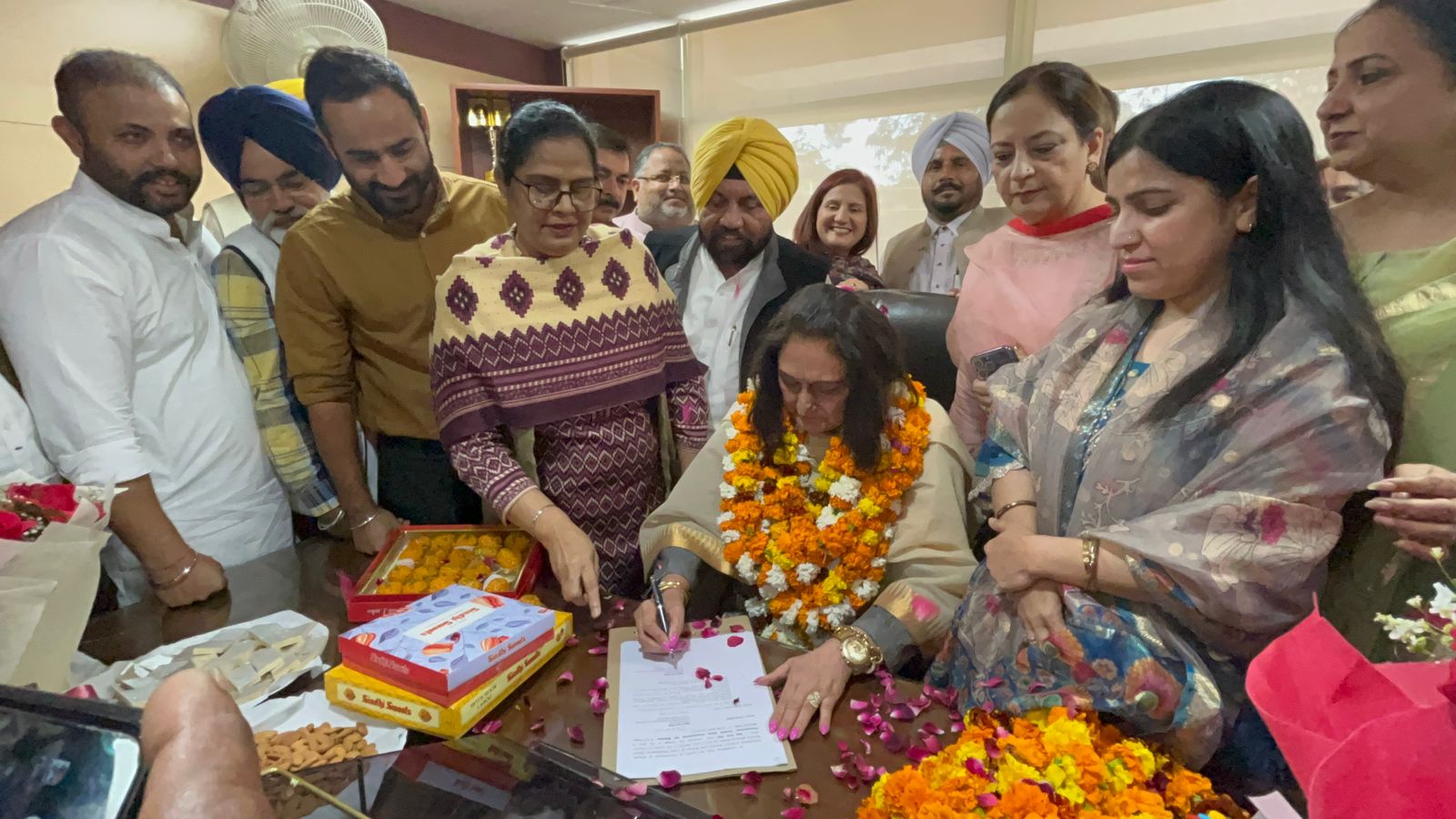 IN PRESENCE OF CABINET MINISTER MEET HAYER, RAJ LALI GILL ASSUMES THE CHARGE AS CHAIRPERSON OF THE PUNJAB STATE COMMISSION FOR WOMEN